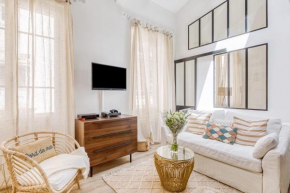 GuestReady - Stunning Mezzanine Apartment in the Heart of Cannes